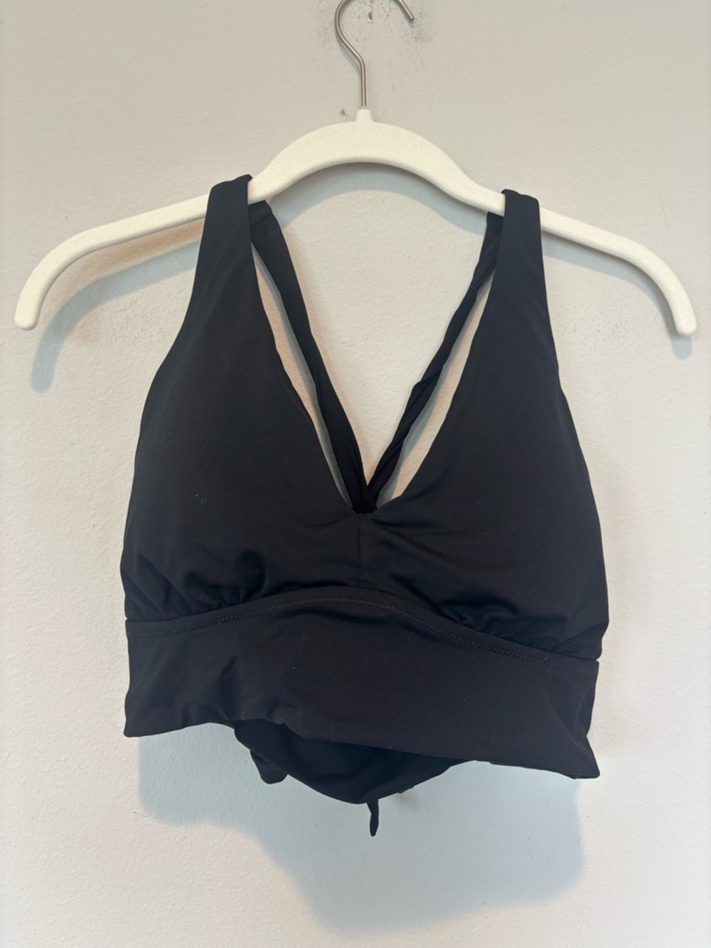 Athleta Black V-Neck Twist-Back Bikini Top D/L 066